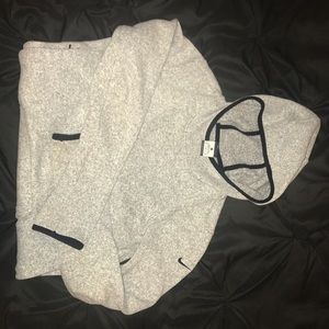 Women’s Nike Pullover Size M